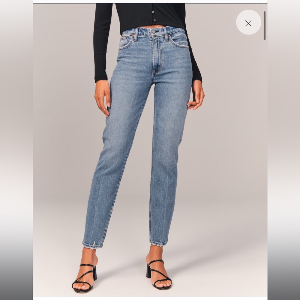 Abercrombie and Fitch the mom high rise jeans
